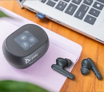 In-ear earpiece: discretion and portability