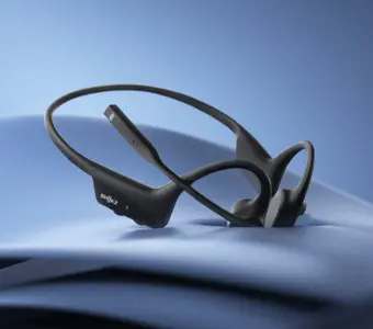 Neckband headset: stability and comfort